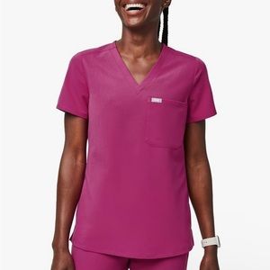 Figs bright pink Catarina top